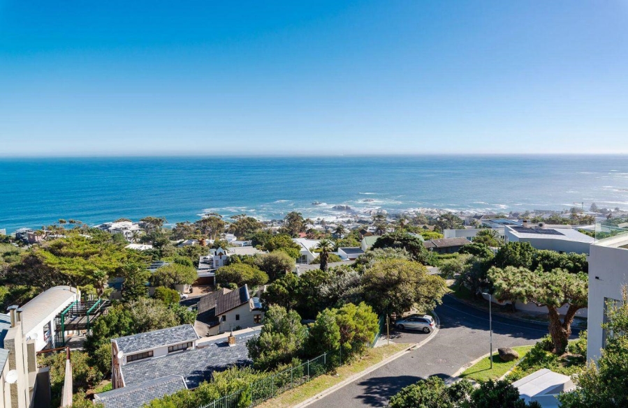 11 Bedroom Property for Sale in Camps Bay Western Cape